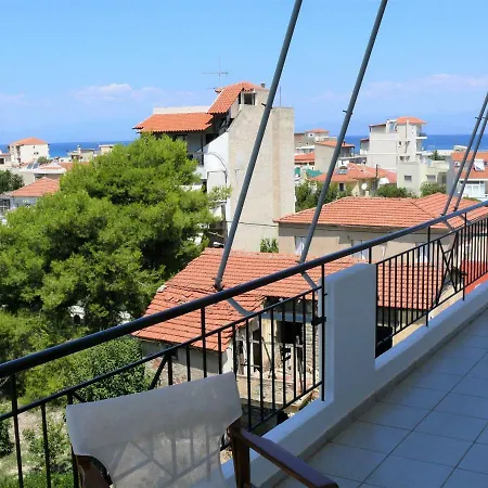 Getaway Retreat With Panoramic View, 3 Min From Sea Апартаменты Ксилокастро