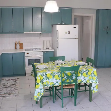 Getaway Retreat With Panoramic View, 3 Min From Sea Апартаменты *