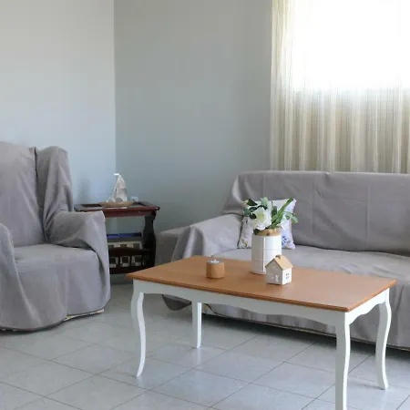 Getaway Retreat With Panoramic View, 3 Min From Sea