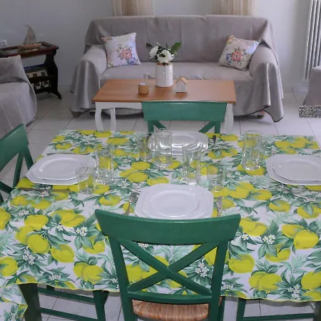 Getaway Retreat With Panoramic View, 3 Min From Sea Διαμέρισμα